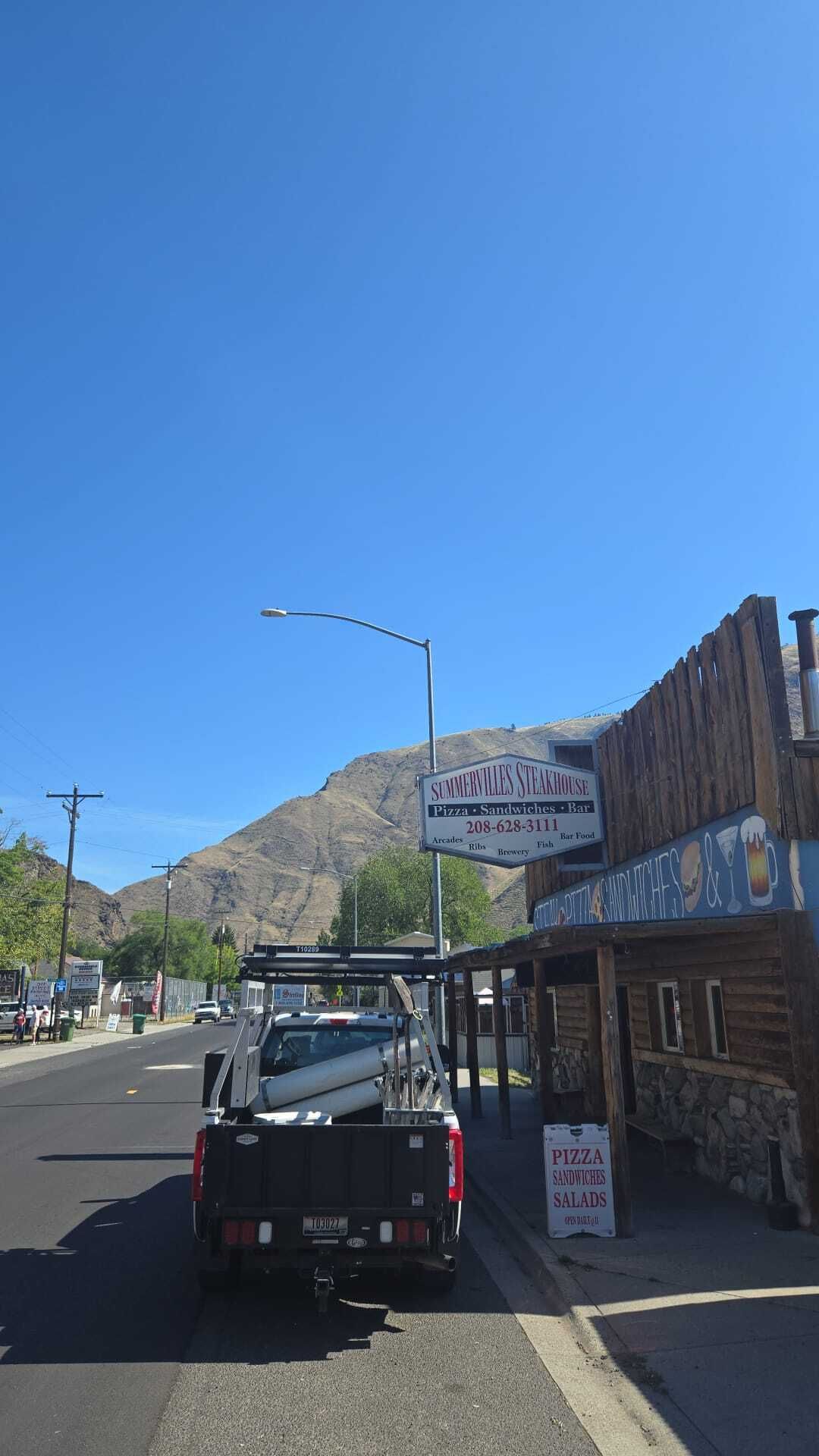 Summervilles Bar and Restaurant